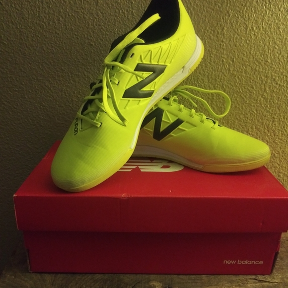 New Balance Unisex Indoor Soccer Sneaker - Picture 1 of 9